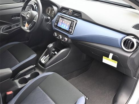 Used 2025 Nissan Versa SV w/ Trunk Package image 36
