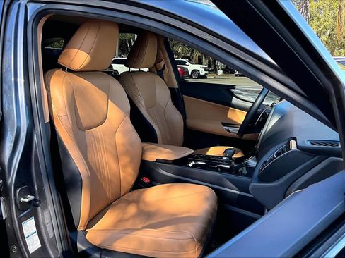 Used 2022 Lexus NX 350 Premium image 8