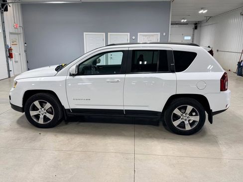Used 2017 Jeep Compass High Altitude image 8