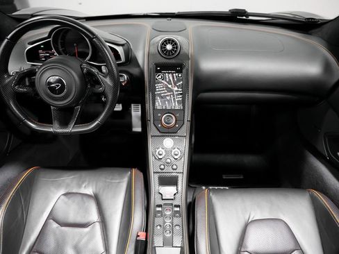 Used 2015 McLaren 650S Spider image 23