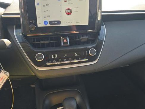 Used 2024 Toyota Corolla LE FWD image 6