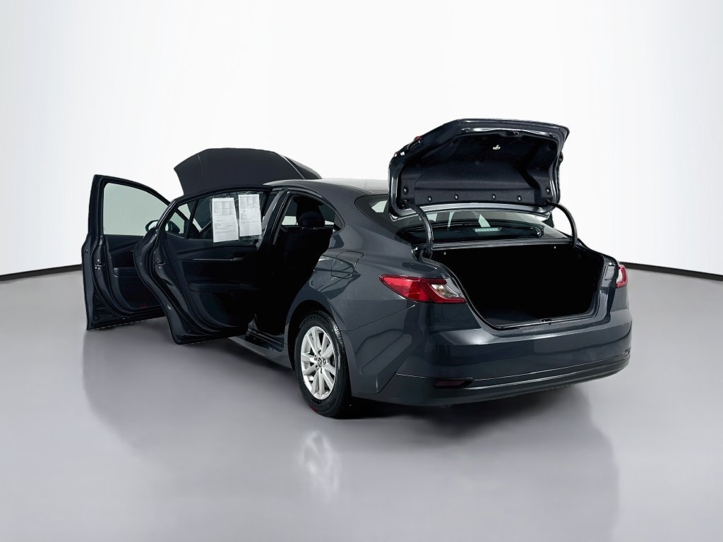 Used 2025 Toyota Camry LE w/ Convenience Package FWD image 28
