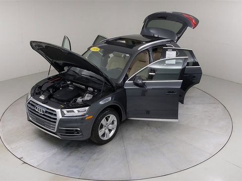 Used 2019 Audi Q5 Prestige w/ Prestige Package image 55