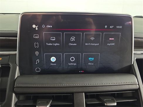 Used 2023 GMC Yukon XL SLE image 14