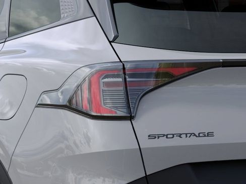 New 2027 Kia Sportage X-Line AWD/4WD image 11