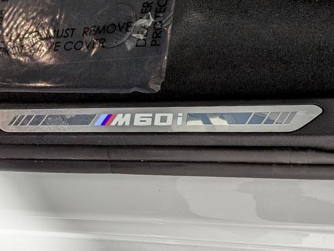 Certified 2024 BMW X7 M60i w/ Executive Package image 15