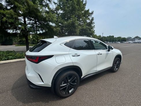 Used 2024 Lexus NX 450h+ AWD w/ Vision Package image 4