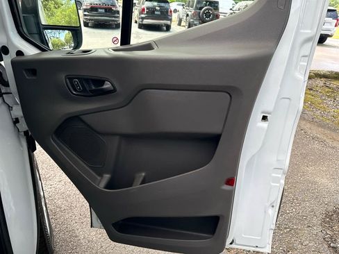 Used 2025 Ford Transit 250 Low Roof w/ Exterior Upgrade Package RWD image 18
