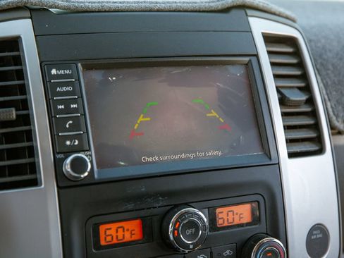 Used 2020 Nissan Frontier SV RWD image 16