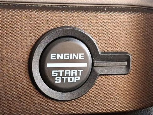 Used 2022 Ford Bronco Outer Banks image 25