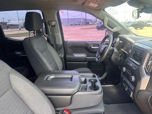 Used 2022 Chevrolet Silverado 1500 Custom RWD image 28