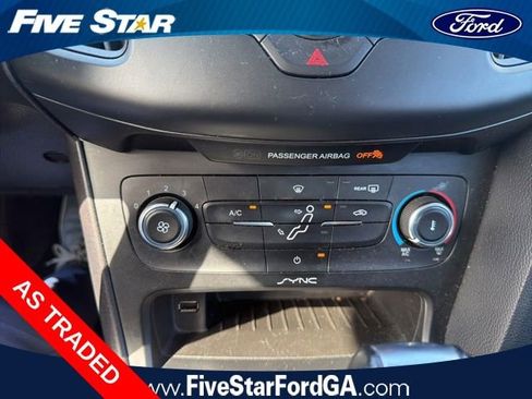 Used 2015 Ford Focus SE FWD image 23