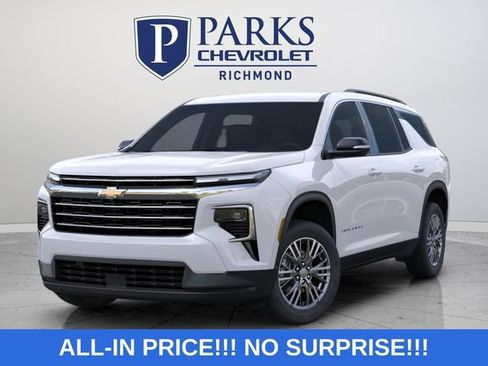 New 2027 Chevrolet Traverse LT FWD image 3