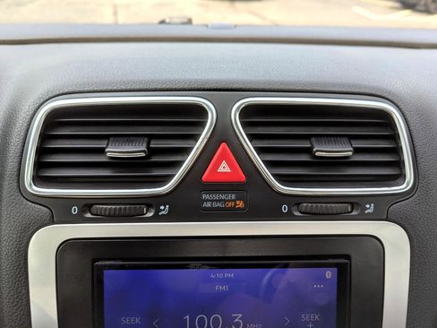 Used 2014 Volkswagen Eos image 24