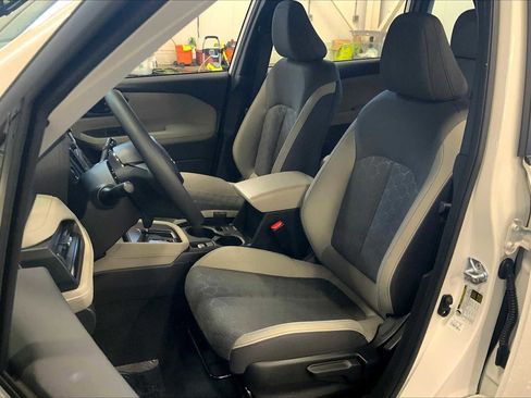 Certified 2025 Subaru Forester image 8