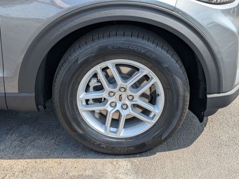 New 2026 Ford Explorer Active image 17