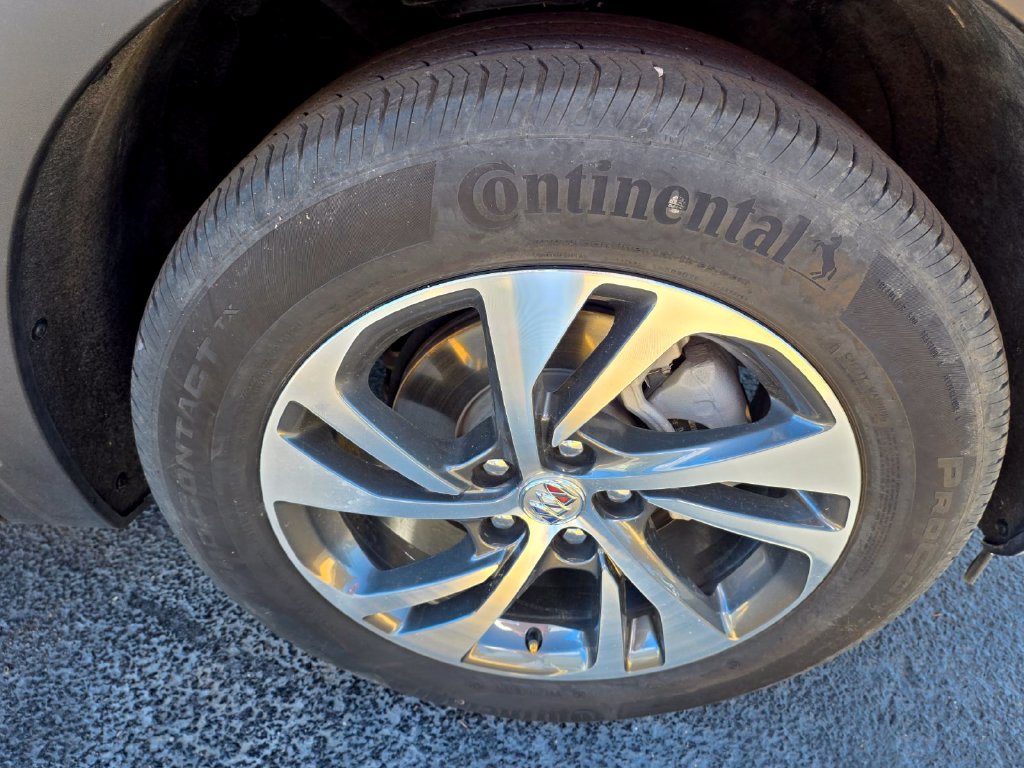 Used 2023 Buick Envision Essence FWD image 10