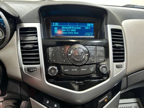 Used 2014 Chevrolet Cruze LS FWD image 29