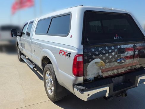 Used 2016 Ford F250 Lariat w/ Lariat Ultimate Package AWD/4WD image 3