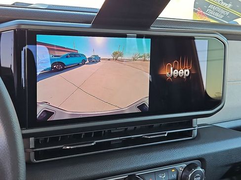 New 2026 Jeep Gladiator Sport AWD/4WD image 16