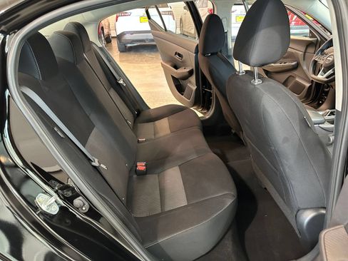 Used 2025 Nissan Sentra SV FWD image 36