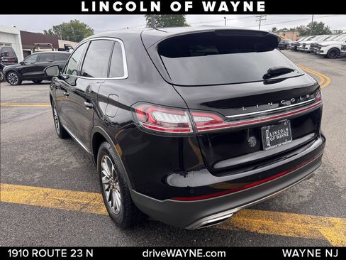 Certified 2022 Lincoln Nautilus AWD w/ Premium Package image 4