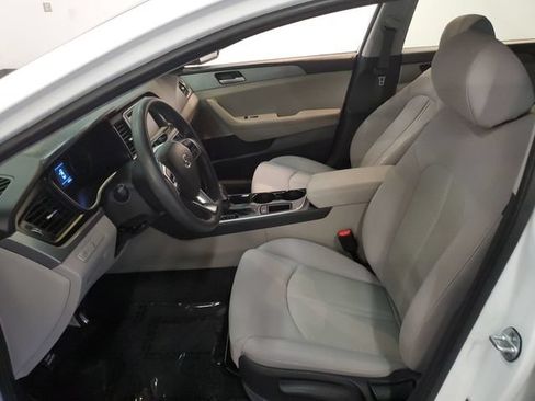 Used 2018 Hyundai Sonata SE w/ Cargo Package FWD image 11