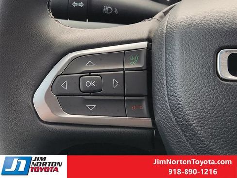 Used 2025 Jeep Compass Limited AWD/4WD image 28