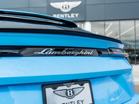 Used 2023 Lamborghini Urus S AWD/4WD image 10