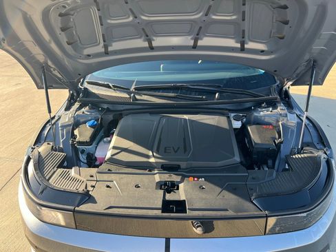 New 2026 Hyundai Ioniq 5 SE image 32