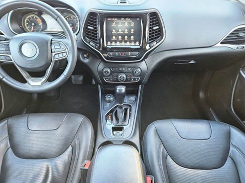 Used 2021 Jeep Cherokee Limited image 11