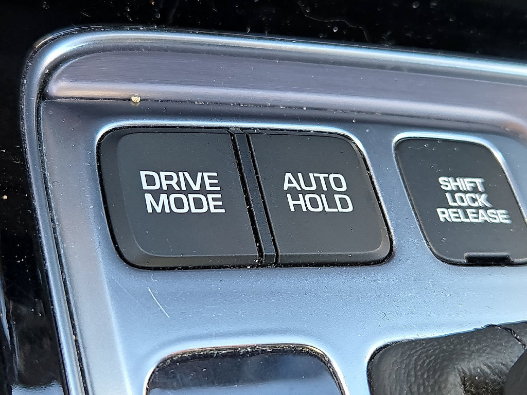 Used 2014 Hyundai Equus Signature RWD image 28
