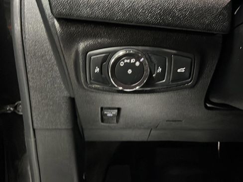 Used 2019 Lincoln MKC Premiere image 16