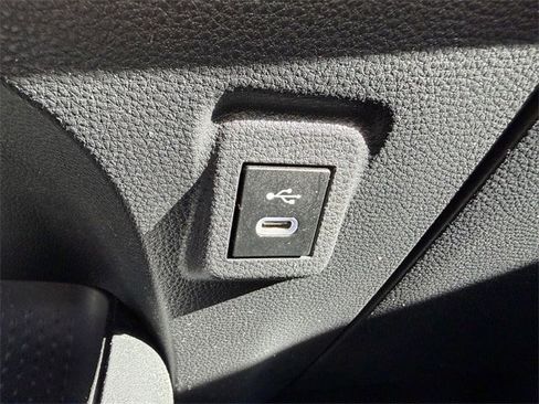 Used 2023 Toyota Corolla LE image 19