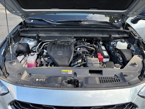 Used 2025 Toyota Highlander XSE AWD/4WD image 36