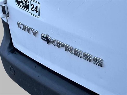 Used 2016 Chevrolet City Express LT image 11