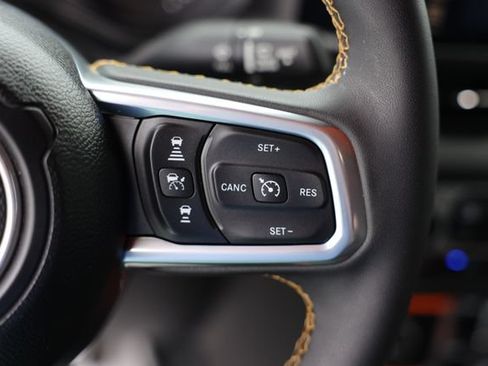 Used 2024 Jeep Wrangler Unlimited Sahara w/ Safety Group AWD/4WD image 17