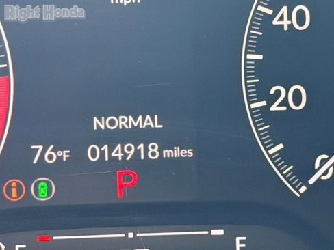 Used 2025 Honda Civic Sport image 25