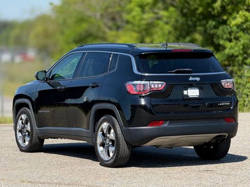 Used 2019 Jeep Compass Limited FWD image 10