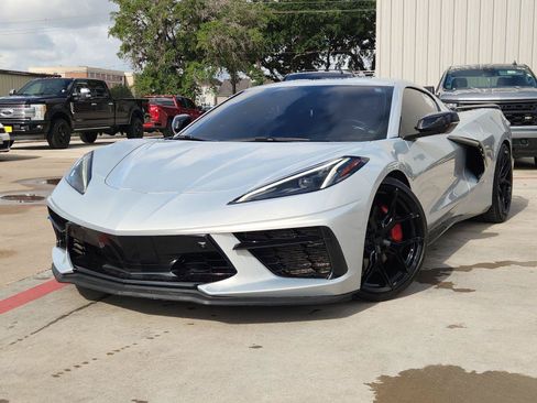 Used 2022 Chevrolet Corvette Stingray Preferred Cpe w/ Z51 Performance Package RWD image 1