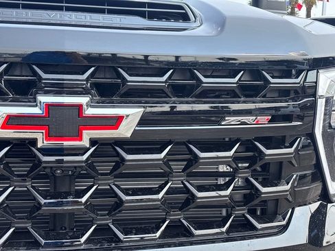 New 2026 Chevrolet Silverado 2500 ZR2 AWD/4WD image 4
