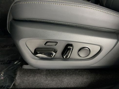 Used 2025 Lexus GX 550 image 14