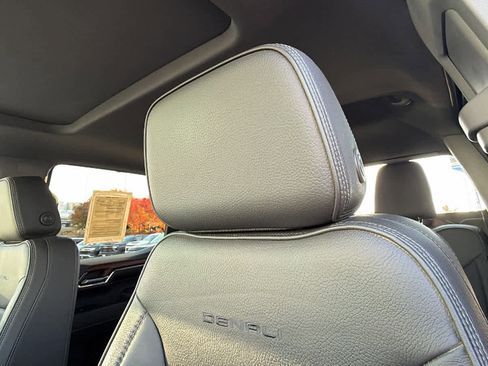 Certified 2023 GMC Sierra 1500 Denali w/ Denali Reserve Package image 11