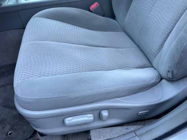 Used 2011 Toyota Camry LE w/ LE Extra-Value Pkg FWD image 11