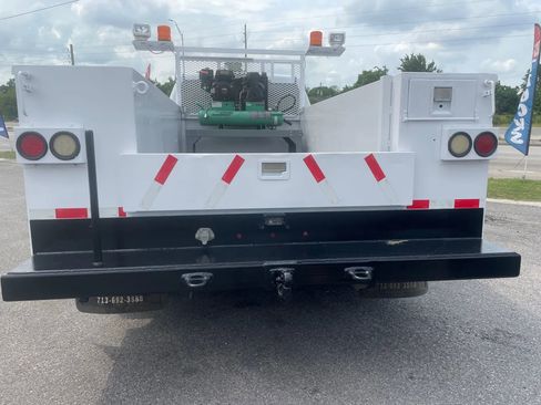 Used 2012 RAM 5500 2WD Crew Cab w/ Ambulance Prep Group image 4