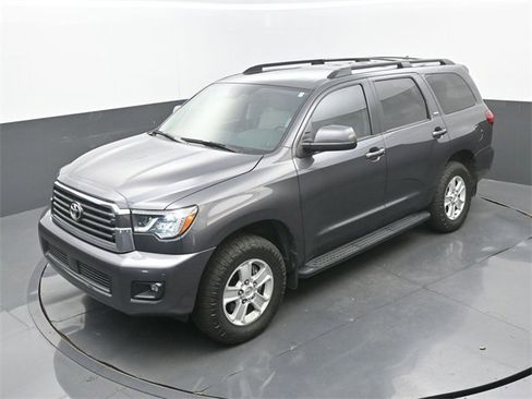 Used 2022 Toyota Sequoia SR5 image 16