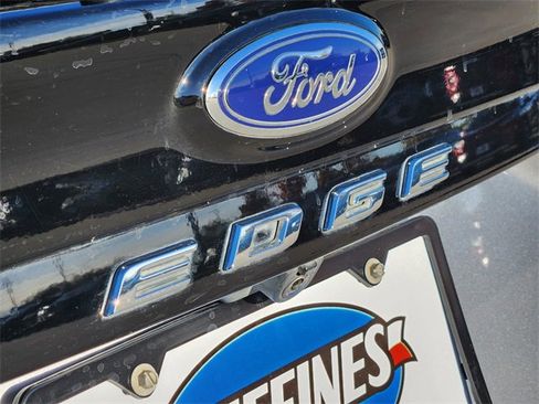 Used 2021 Ford Edge SEL w/ Convenience Package image 10