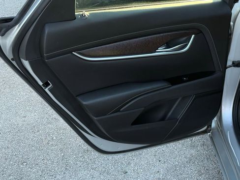 Used 2018 Cadillac XTS Luxury image 9