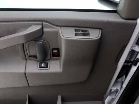 Used 2024 Chevrolet Express 3500 w/ Power Convenience Package image 24