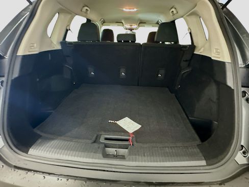 Used 2023 Nissan Rogue S AWD/4WD image 29